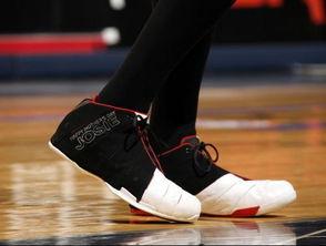 球鞋爆料韦德视频大全下载,一网打尽韦德鞋款揭秘  第3张